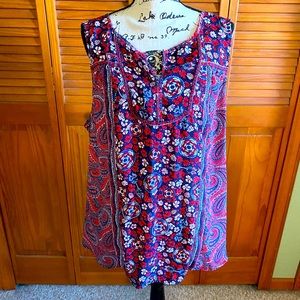 Blue, red and white tank